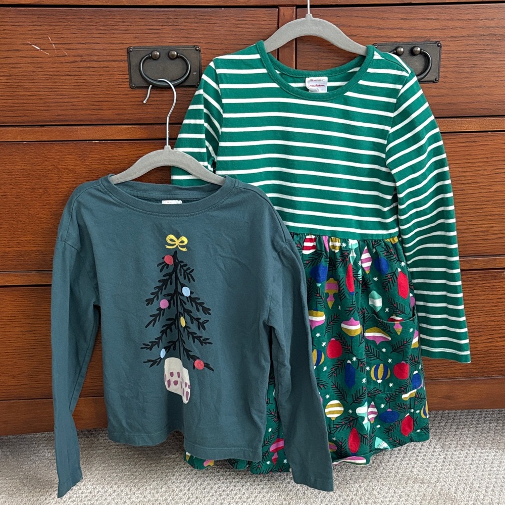 Hanna Andersson holiday dress and shirt duo - size 6/7